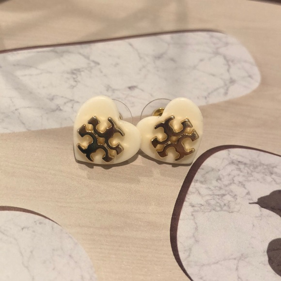 🎀SALE🎀 NEW Tory Burch Heart Tilsim Earring - Picture 3 of 12